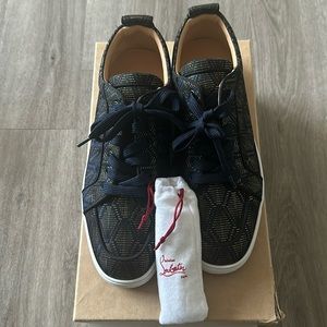 Christian Louboutin Rantulow Orlato Flat Tissu Deco/GG
Color Navy
Size 42.5